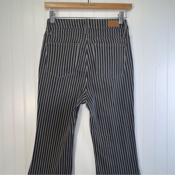 Judy Blue® Ultra High Rise Super Flare Jean 25 - Picture 6 of 16